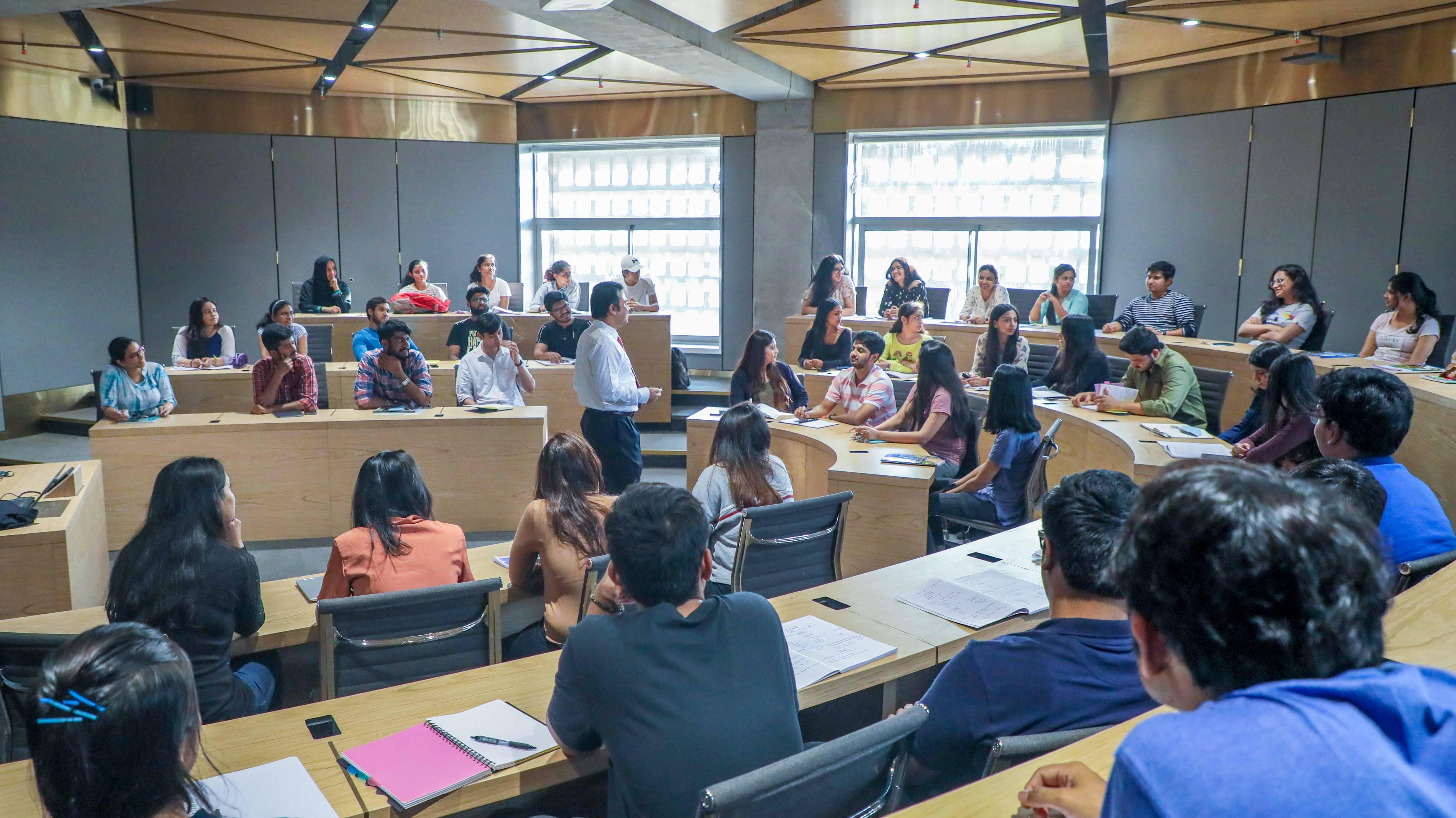 DY Patil  Patil, VPSM Classrooms photo 11